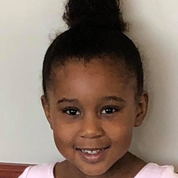 Meet your Posher, Elise - Picture 1 of 1